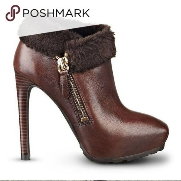 Guess Shoes - NWOT Guess Ivorie Brown Booties. SZ 7M